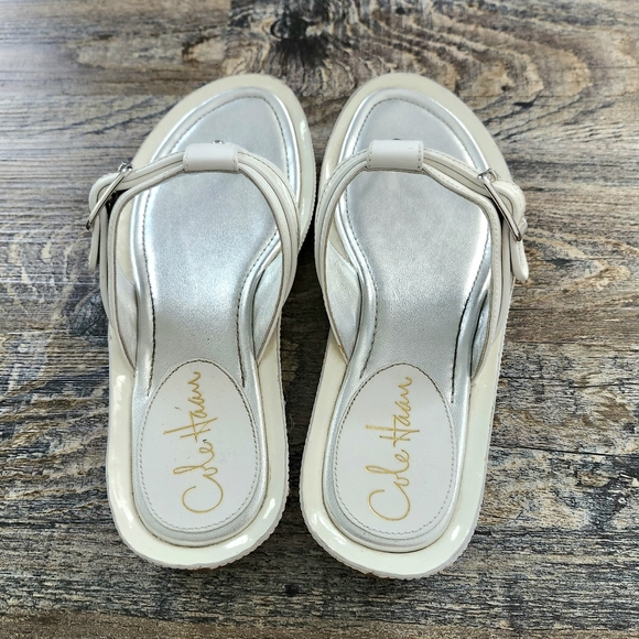 Cole Hann White Leather Thong Sandals Women's Size 5.5 - Picture 4 of 9
